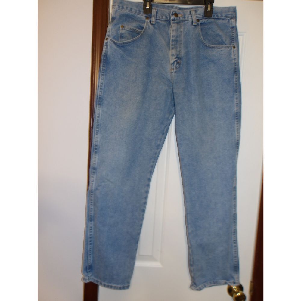 Classic Light Wash Straight Leg Denim Jeans Casual Everyday Wear